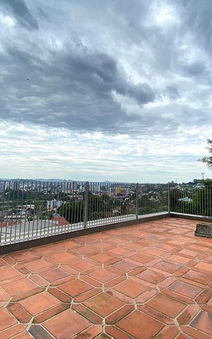 Apartamento à venda com 330m², 4 quartos e 2 vagas Apartamento à venda com 330m², 4 quartos e 2 vagasVista da Cobertura