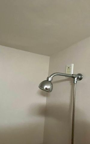 Apartamento à venda com 330m², 4 quartos e 2 vagas Apartamento à venda com 330m², 4 quartos e 2 vagasBanheiro 3