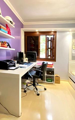 Apartamento à venda com 330m², 4 quartos e 2 vagas Apartamento à venda com 330m², 4 quartos e 2 vagasQuarto 2