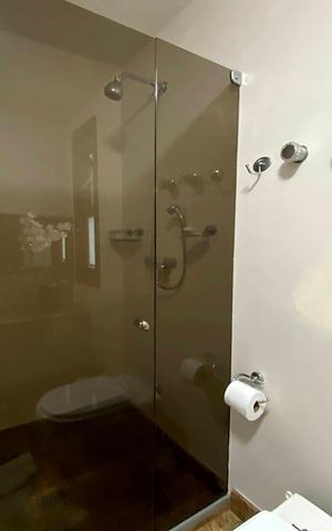 Apartamento à venda com 330m², 4 quartos e 2 vagas Apartamento à venda com 330m², 4 quartos e 2 vagasBanheiro 3