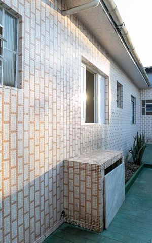 Casa para alugar com 200m², 3 quartos e 3 vagasCorredor lateral