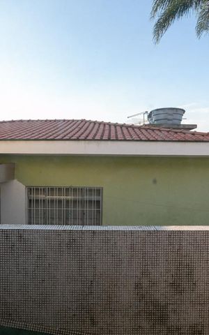 Casa para alugar com 200m², 3 quartos e 3 vagasVista