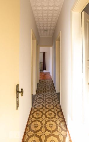 Casa para alugar com 200m², 3 quartos e 3 vagasCorredor