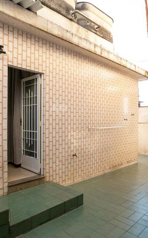 Casa para alugar com 200m², 3 quartos e 3 vagasQuintal