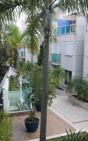 Casa de condomínio à venda com 300m², 4 quartos e 4 vagas Casa de condomínio à venda com 300m², 4 quartos e 4 vagasVista do Quarto 4