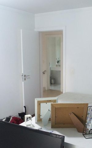 Casa de condomínio à venda com 300m², 4 quartos e 4 vagas Casa de condomínio à venda com 300m², 4 quartos e 4 vagasQuarto 4