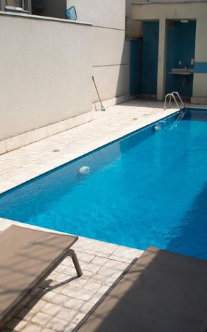 Casa de condomínio à venda com 300m², 4 quartos e 4 vagas Casa de condomínio à venda com 300m², 4 quartos e 4 vagasPiscina