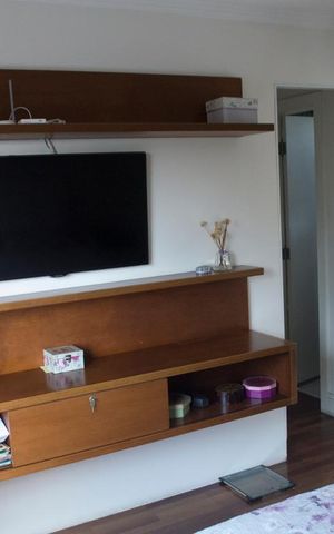 Casa de condomínio à venda com 300m², 4 quartos e 4 vagas Casa de condomínio à venda com 300m², 4 quartos e 4 vagasSuíte 2