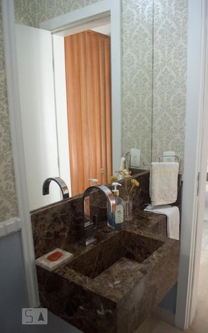 Casa de condomínio à venda com 300m², 4 quartos e 4 vagas Casa de condomínio à venda com 300m², 4 quartos e 4 vagasLavabo
