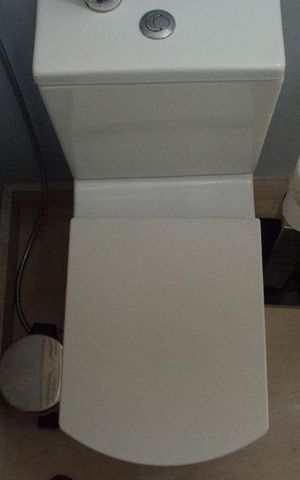 Casa de condomínio à venda com 300m², 4 quartos e 4 vagas Casa de condomínio à venda com 300m², 4 quartos e 4 vagasLavabo