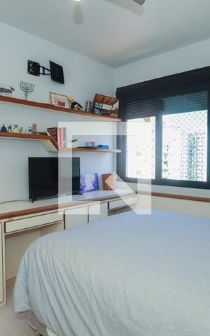 Apartamento à venda com 207m², 4 quartos e 4 vagasQuarto 2