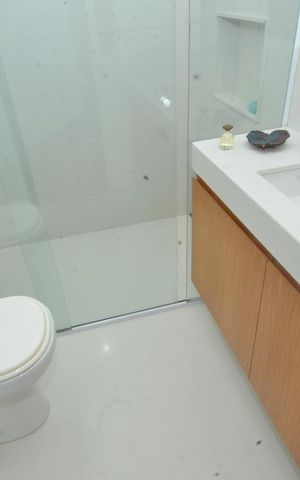 Apartamento à venda com 203m², 3 quartos e 1 vagaBanheiro da Suíte 1