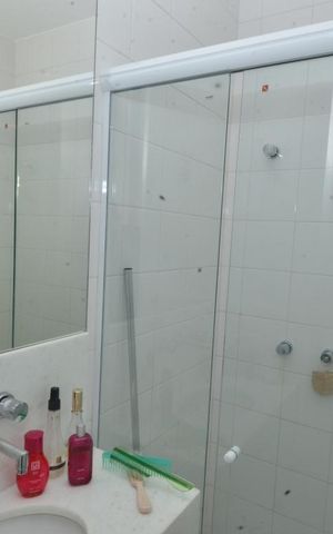 Apartamento à venda com 203m², 3 quartos e 1 vagaBanheiro 2