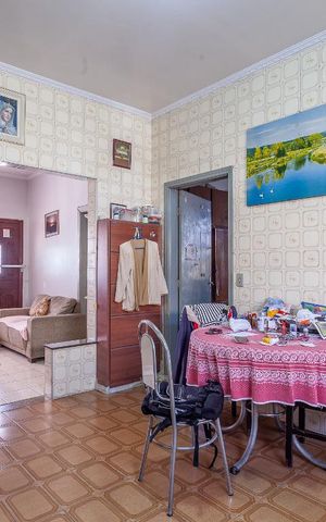 Casa à venda com 250m², 5 quartos e 2 vagas Casa à venda com 250m², 5 quartos e 2 vagasCozinha