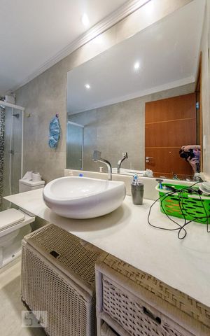 Apartamento à venda com 110m², 3 quartos e 1 vaga Apartamento à venda com 110m², 3 quartos e 1 vagaBanheiro Social
