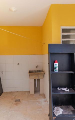 Casa à venda com 900m², 3 quartos e 8 vagas Casa à venda com 900m², 3 quartos e 8 vagasÁrea de Serviço