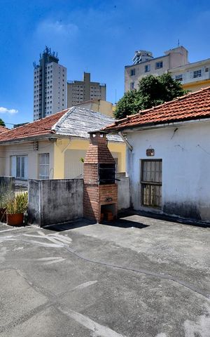 Casa à venda com 300m², 2 quartos e 2 vagasVaranda