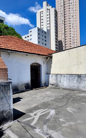 Casa à venda com 300m², 2 quartos e 2 vagasVaranda