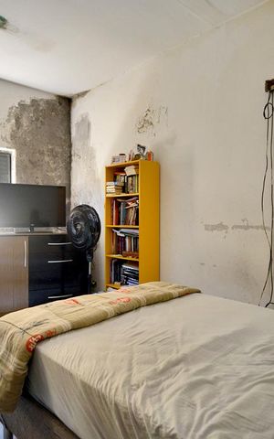 Casa à venda com 300m², 2 quartos e 2 vagasQuarto