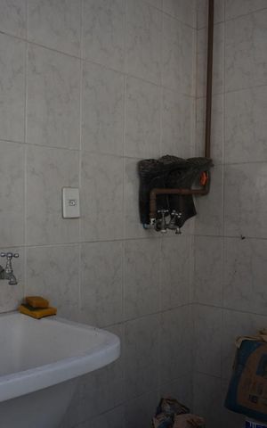 Casa para alugar com 90m², 2 quartos e 1 vagaÁrea de Serviço e Quintal