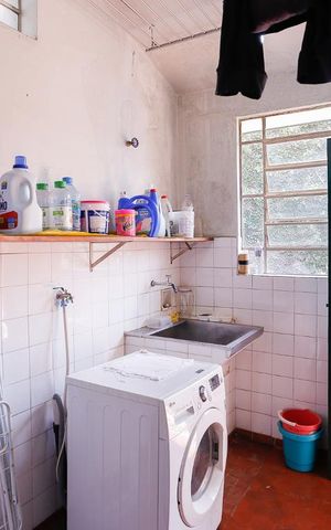 Casa à venda com 250m², 3 quartos e 2 vagas