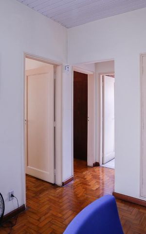 Casa à venda com 250m², 3 quartos e 2 vagas Casa à venda com 250m², 3 quartos e 2 vagasEscritório