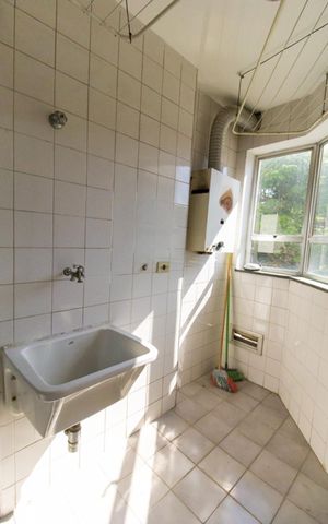 Apartamento à venda com 75m², 3 quartos e 1 vagaÁrea de Serviço