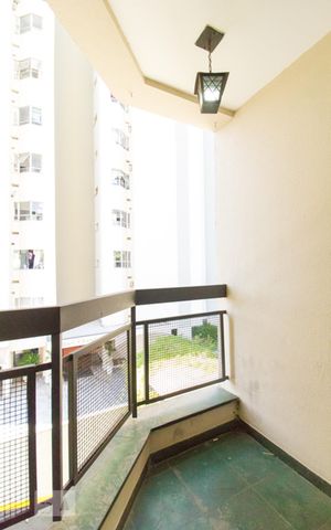 Apartamento à venda com 75m², 3 quartos e 1 vagaSacada