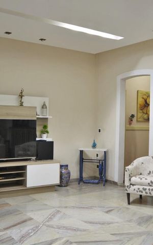 Casa à venda com 287m², 3 quartos e 4 vagasSala