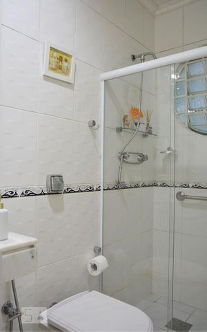 Casa à venda com 287m², 3 quartos e 4 vagasBanheiro Social