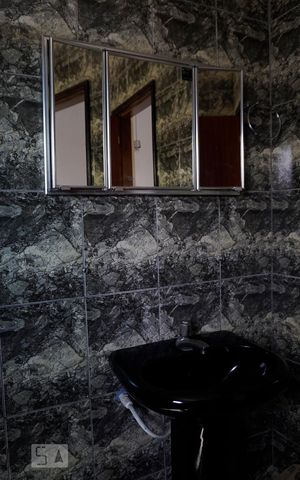 Casa à venda com 75m², 2 quartos e 1 vagaBanheiro