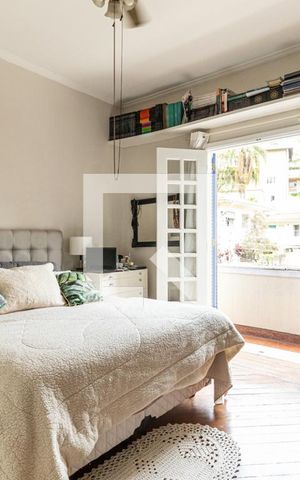 Casa à venda com 490m², 4 quartos e 4 vagasSuíte 1