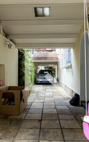 Casa à venda com 490m², 4 quartos e 4 vagasGaragem