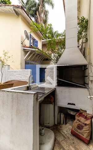 Casa à venda com 490m², 4 quartos e 4 vagasChurrasqueira