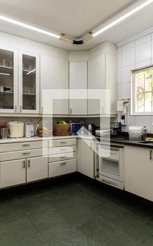 Casa à venda com 490m², 4 quartos e 4 vagasCozinha