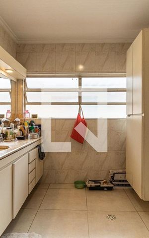 Casa à venda com 490m², 4 quartos e 4 vagasBanheiro da Suíte 4