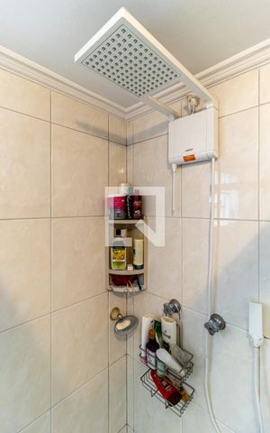Casa à venda com 490m², 4 quartos e 4 vagasBanheiro da Suíte 2