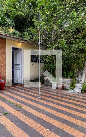 Casa à venda com 490m², 4 quartos e 4 vagasQuintal