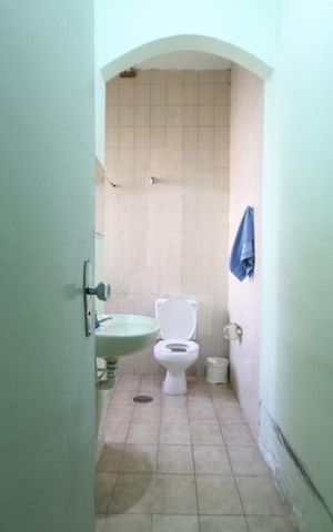 Casa à venda com 100m², 2 quartos e 1 vagaLavabo