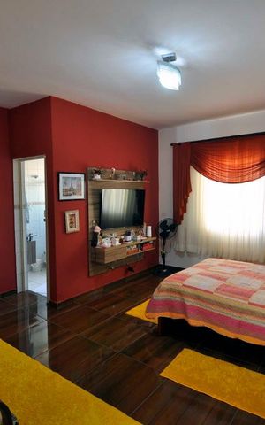 Casa à venda com 250m², 4 quartos e 2 vagasQuarto 1 Suíte 