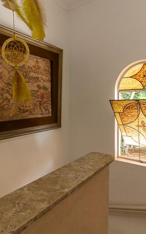 Casa à venda com 150m², 4 quartos e 2 vagas Casa à venda com 150m², 4 quartos e 2 vagasCorredor