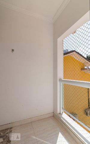 Casa de condomínio para alugar com 150m², 3 quartos e 4 vagasVaranda quarto 3 suíte