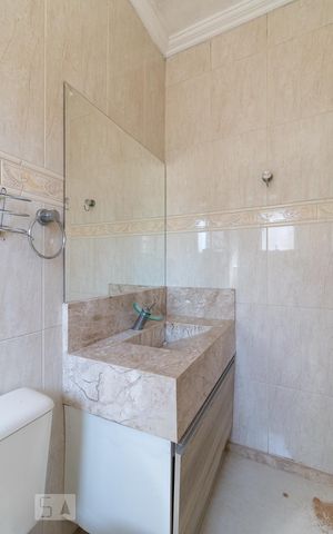 Casa de condomínio para alugar com 150m², 3 quartos e 4 vagasBanheiro quarto 3 suíte