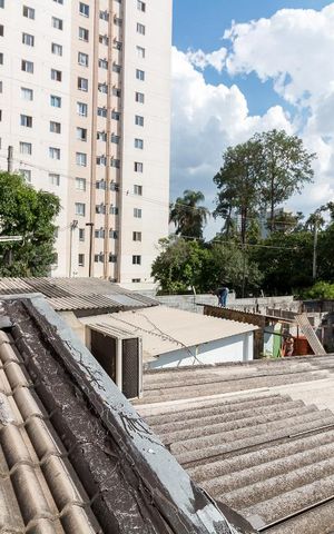 Casa de condomínio para alugar com 150m², 3 quartos e 4 vagasVista quarto 2
