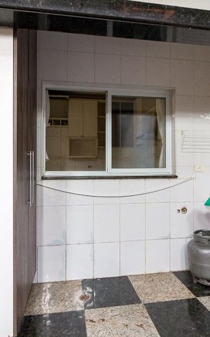 Casa de condomínio para alugar com 150m², 3 quartos e 4 vagasÁrea de serviço