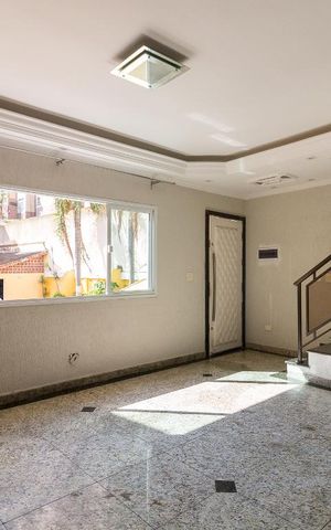 Casa de condomínio para alugar com 150m², 3 quartos e 4 vagasSala