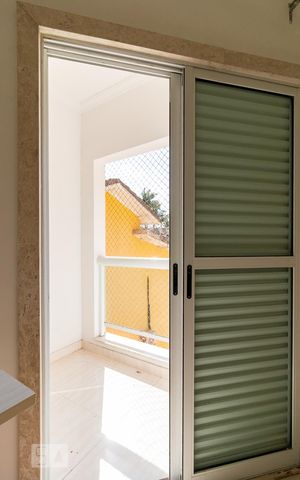 Casa de condomínio para alugar com 150m², 3 quartos e 4 vagasVaranda quarto 3 suíte