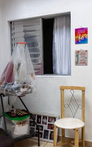 Casa à venda com 300m², 4 quartos e 3 vagas Casa à venda com 300m², 4 quartos e 3 vagasÁrea de Serviço