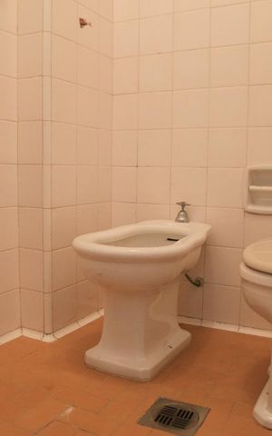 Apartamento à venda com 200m², 3 quartos e 1 vagaBanheiro de Serviço