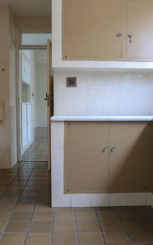 Apartamento à venda com 200m², 3 quartos e 1 vagaÁrea de Serviço